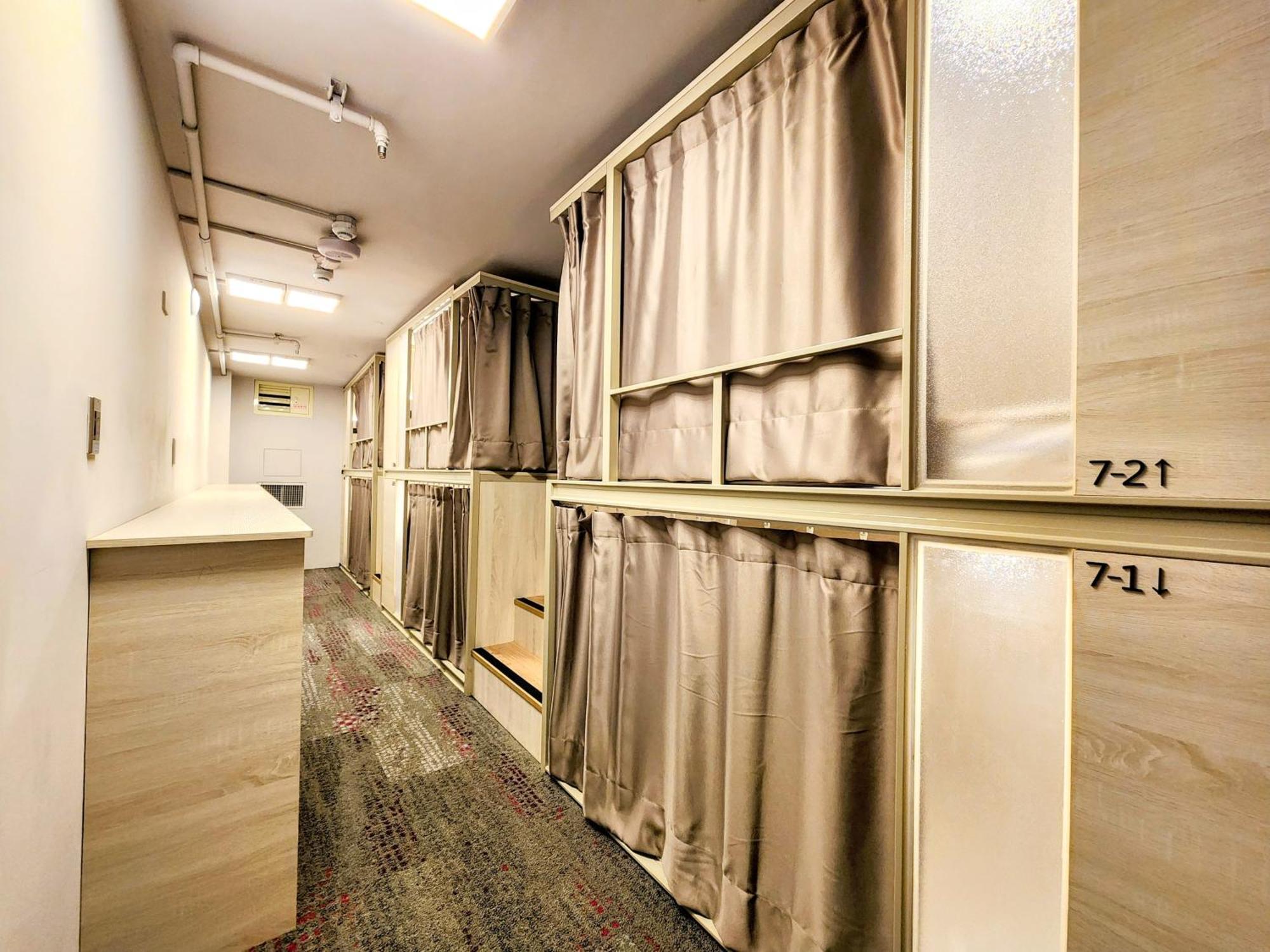 Just Live Hostel Taipei Bagian luar foto