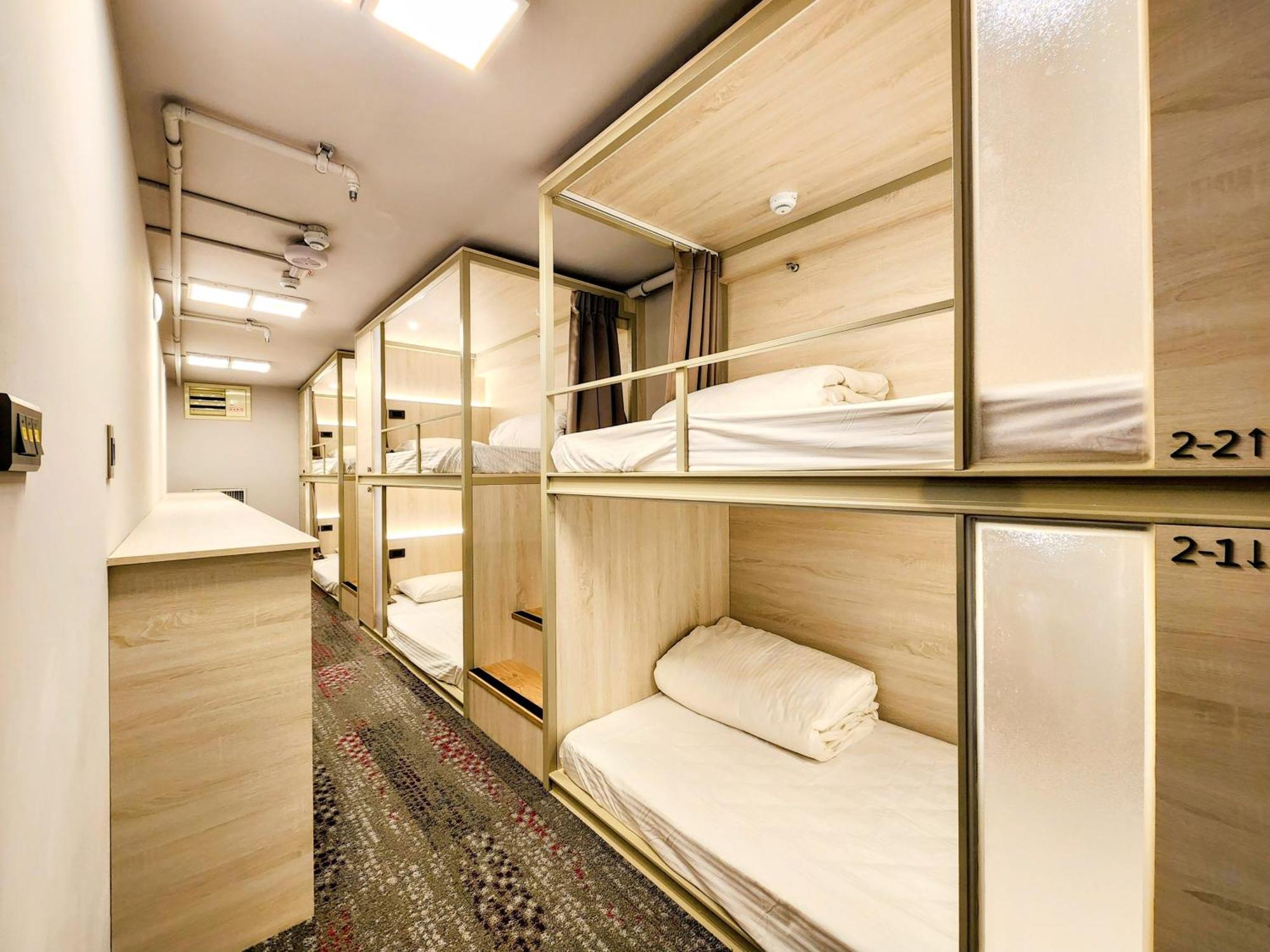 Just Live Hostel Taipei Bagian luar foto
